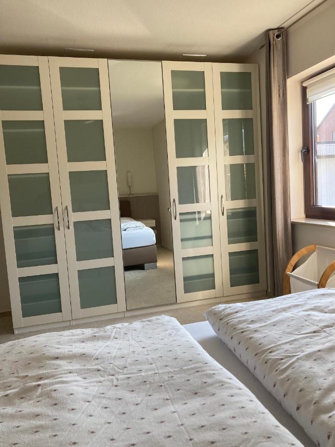 Grosse Wohnkueche, Terrasse, Schlafzimmer Am Steinhuder Meer, Wlan, Parkplatz, Fussbodenheizung, 70Qm Wunstorf Exterior foto